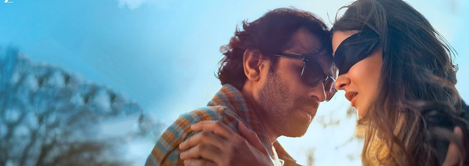 Aankhon Ki Gustaakhiyan - Header Image