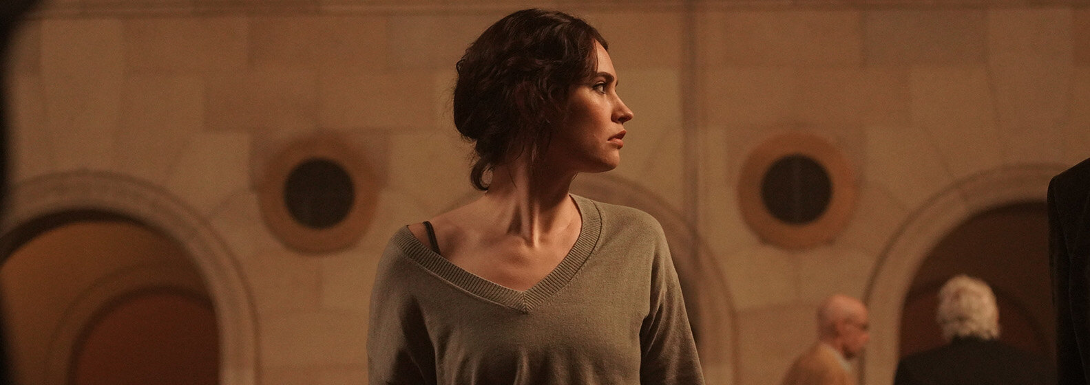 L’Intermediaire - Header Image