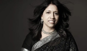 Kavita krishnamurthy live in mauritius: bollywood’s melody queen returns after 19 years
